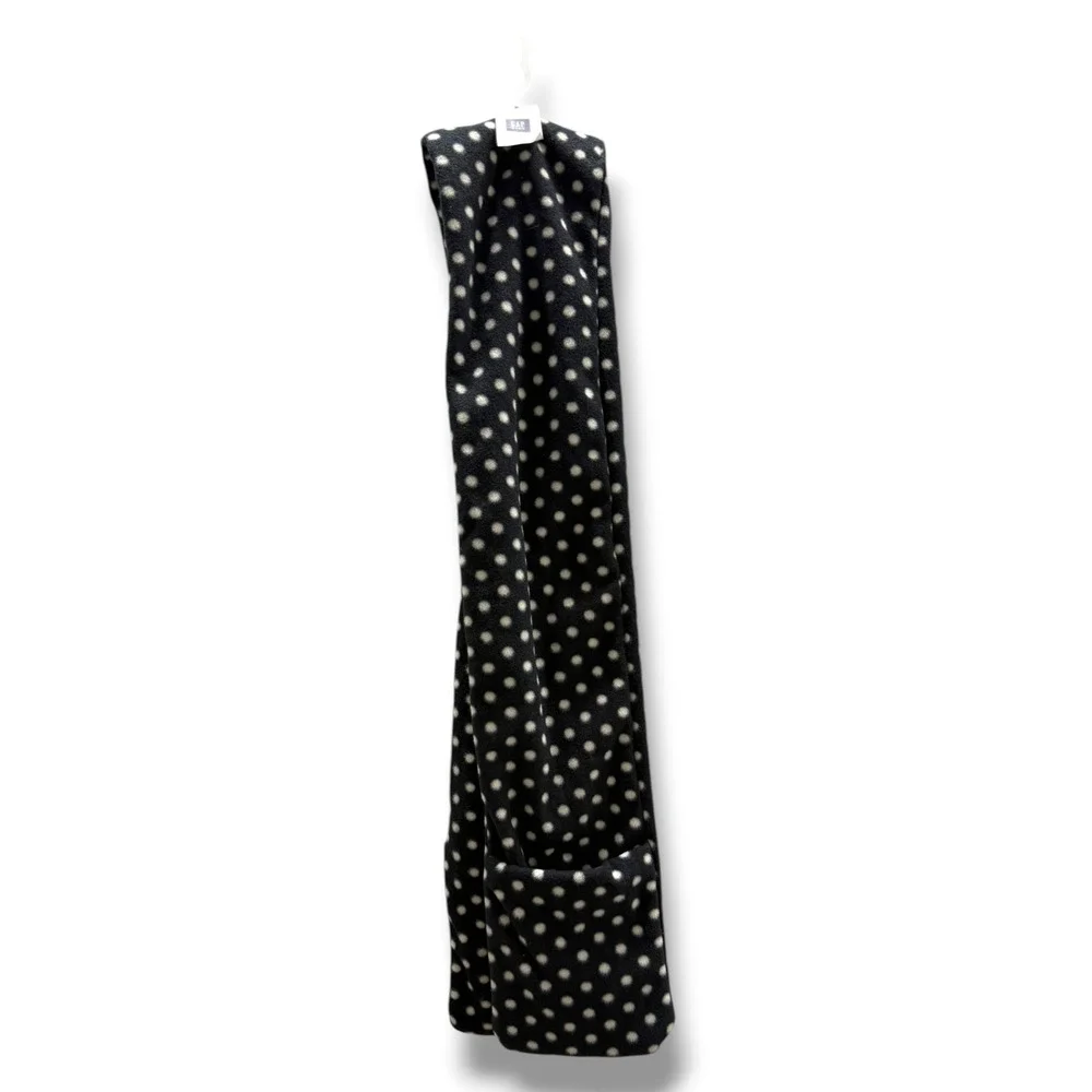Gap Kids Black White Polka Dot Fleece Pocket Scarf One Size NWT